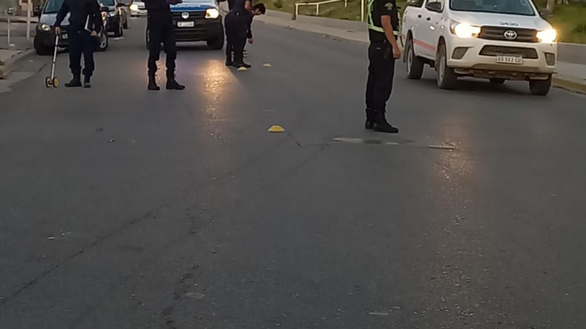 Atropelló a un hombre, no detuvo su marcha y huyó