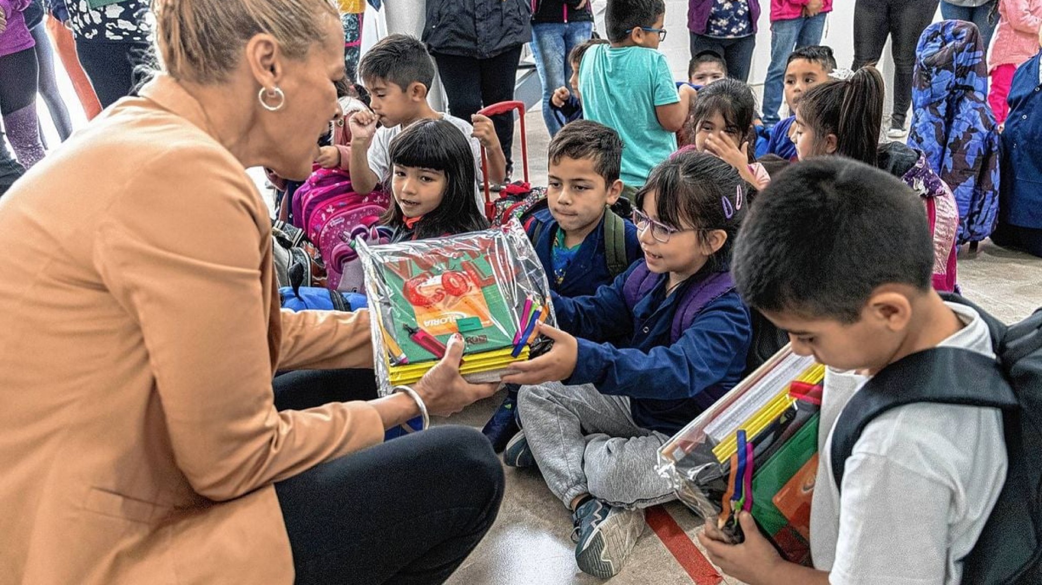 Escuela Municipal: entregaron kits escolares a la flamante institución