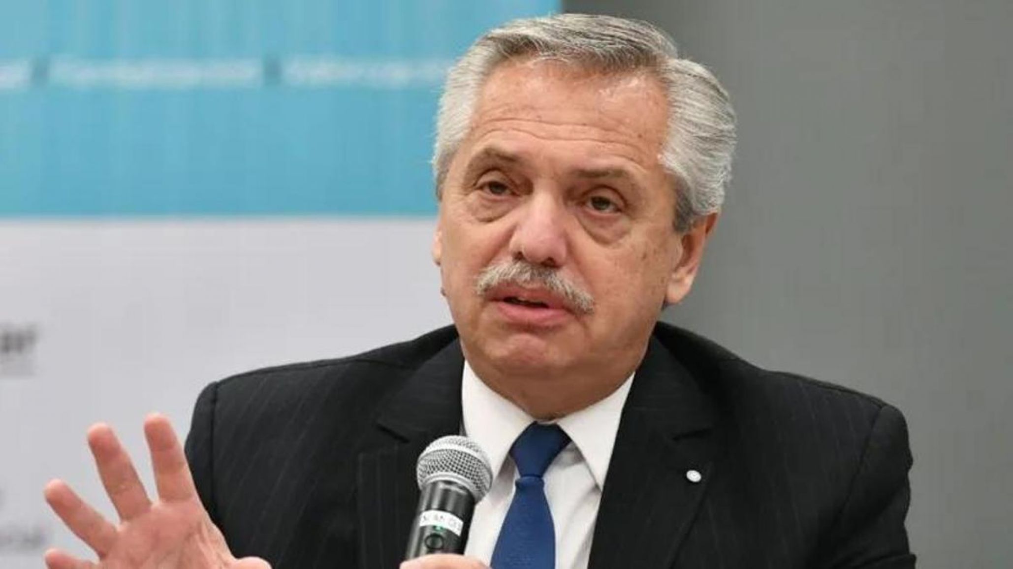 Trasladaron a Alberto Fernández al sanatorio Otamendi debido a ‘un cuadro de dolor lumbar agudo’