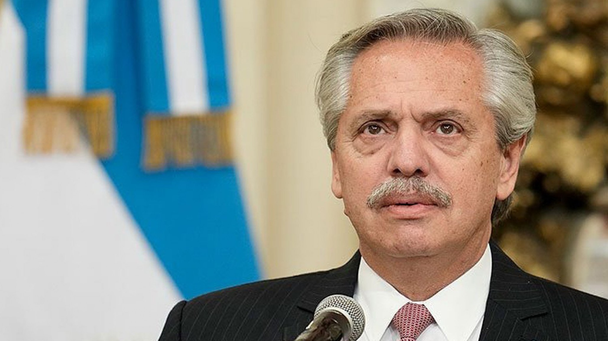 Alberto Fernández fue operado de la hernia de disco