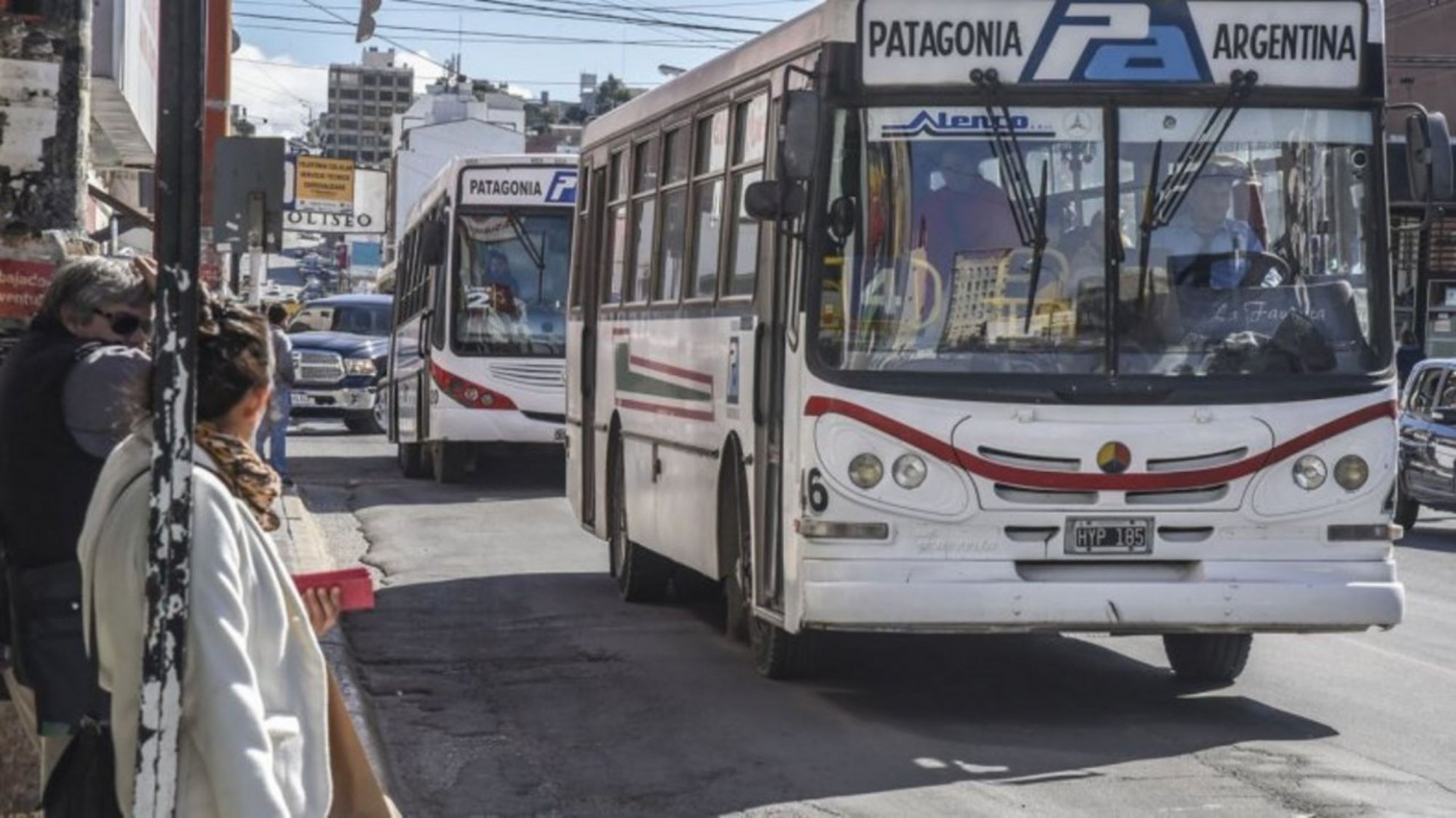 Ladrón ingresó a una vivienda, robó elementos y fue detenido mientras escapaba en colectivo