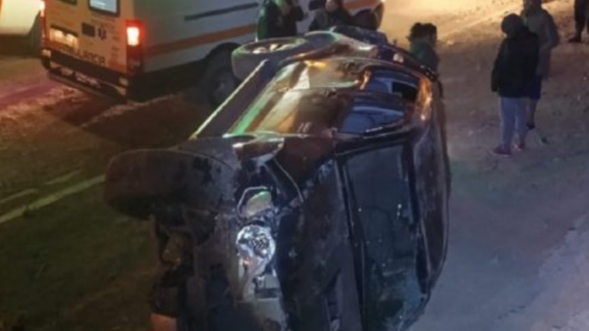 Vuelco: iba con su familia y tres hijos terminaron en el hospital