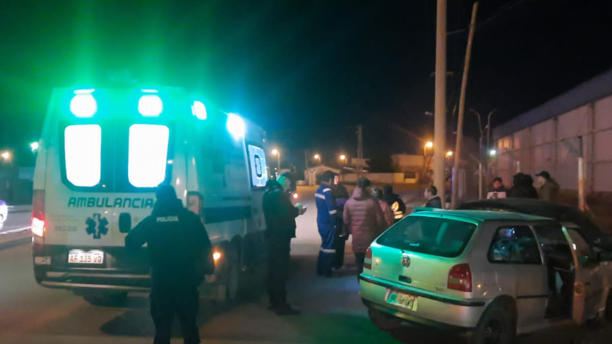 Tras un choque, dos personas terminaron en el Hospital Regional