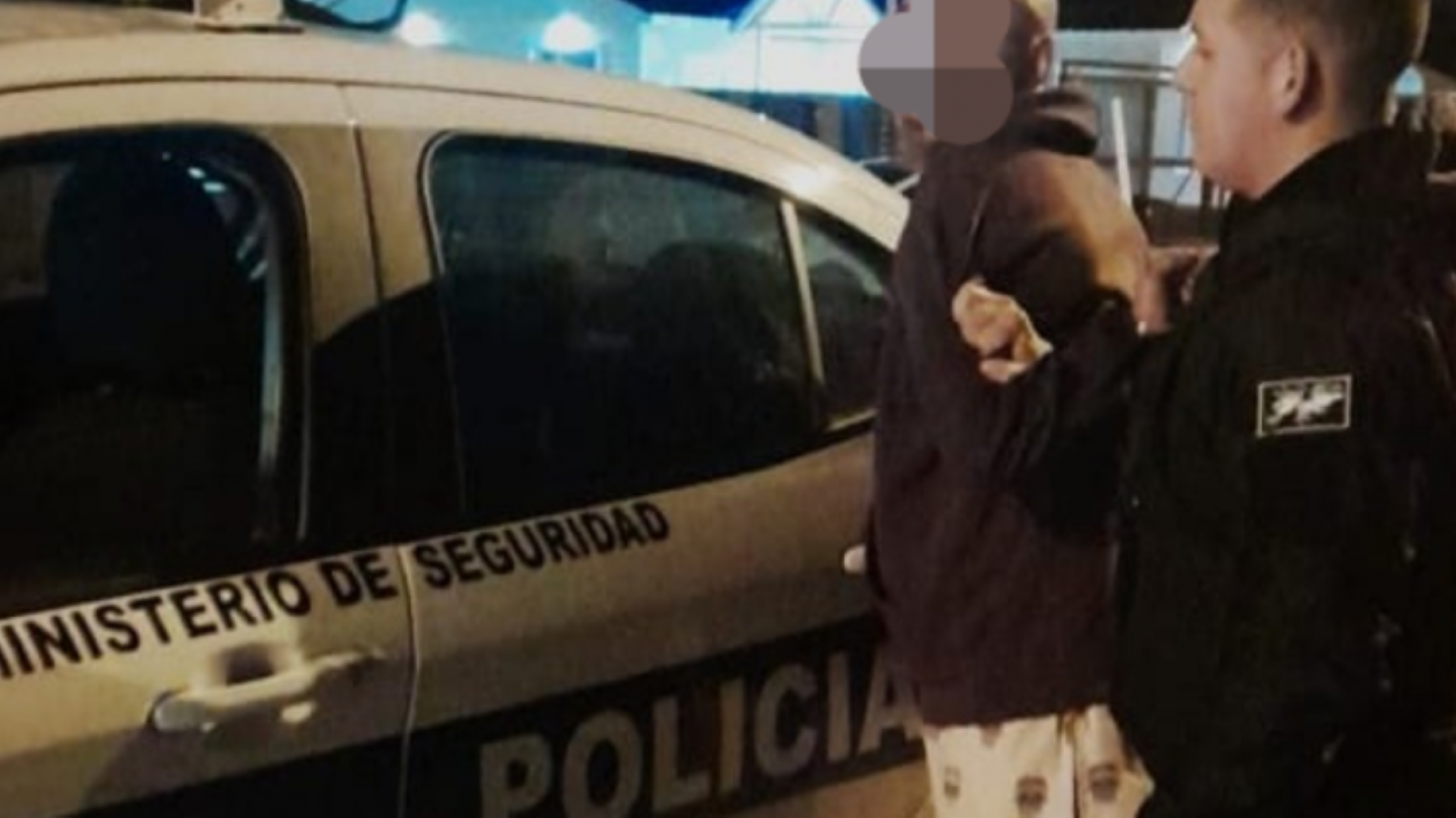 Golpeó a su pareja frente a sus hijos y quedó detenido