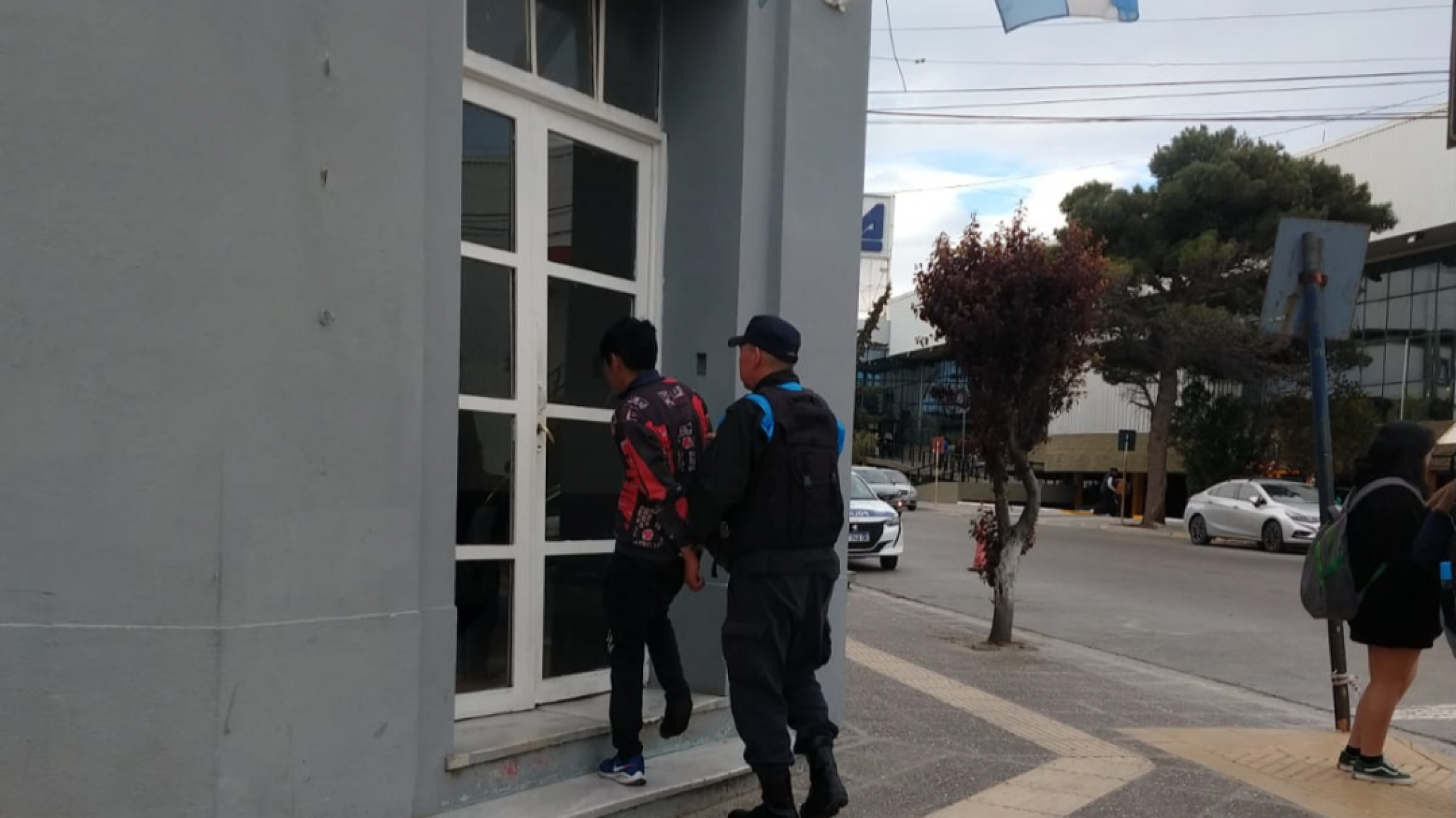 Menor robó en un local comercial, huyó y fue atrapado