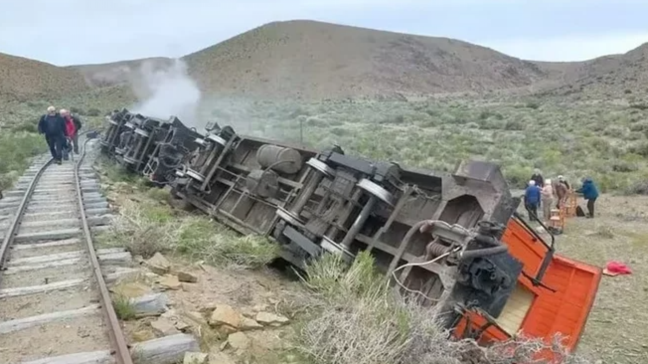 Gobierno del Chubut da apoyo tras descarrilamiento de “La Trochita”