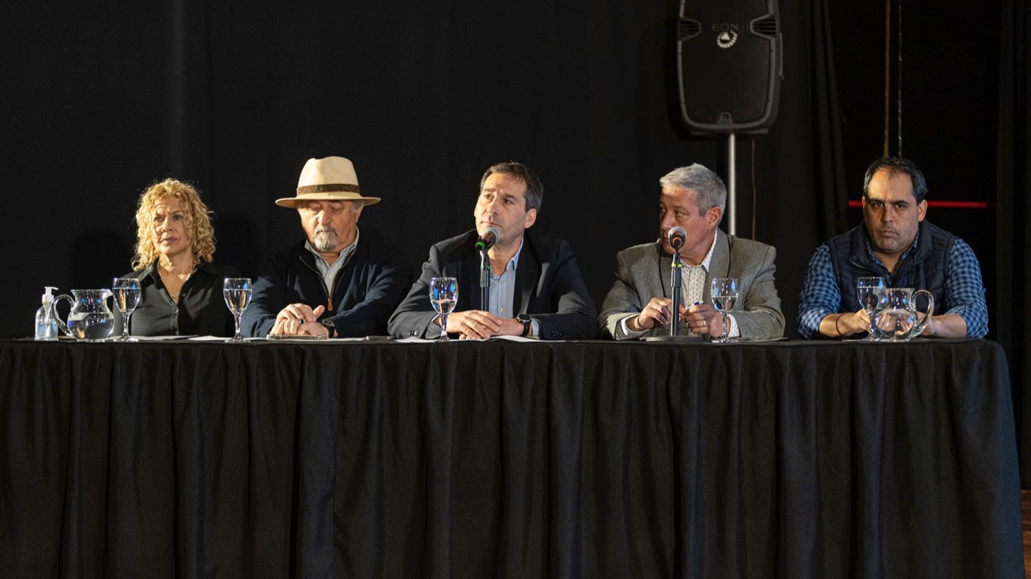 Luque :”este es un proyecto que continúa en Comodoro, aunque la gente pensaba que estaba agotado”