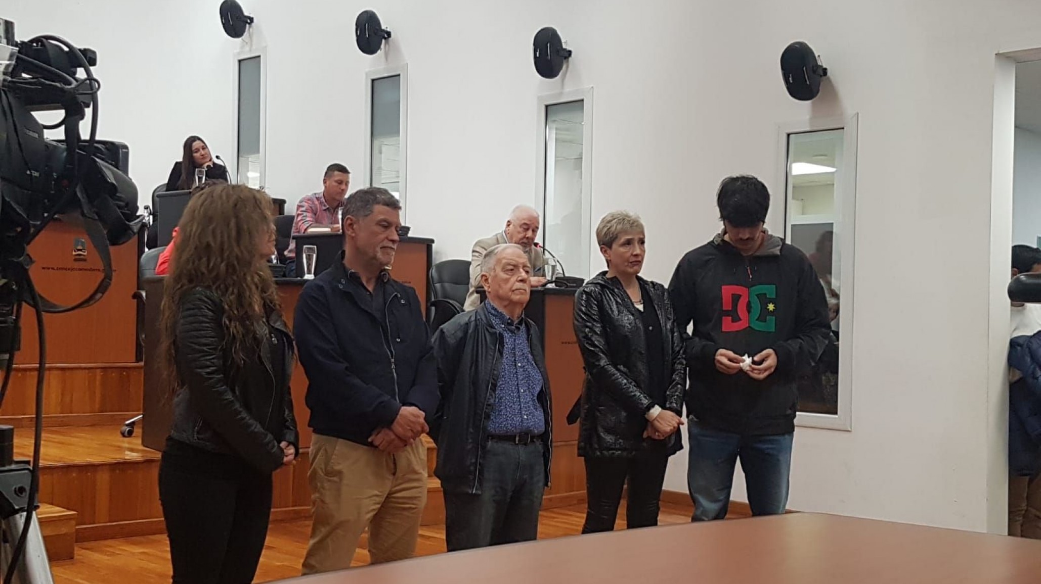 Emotiva entrega de Mención Cerro Chenque a familiares de Virginia Navarro, “Oso” Bareilles y doctor Néstor Gil