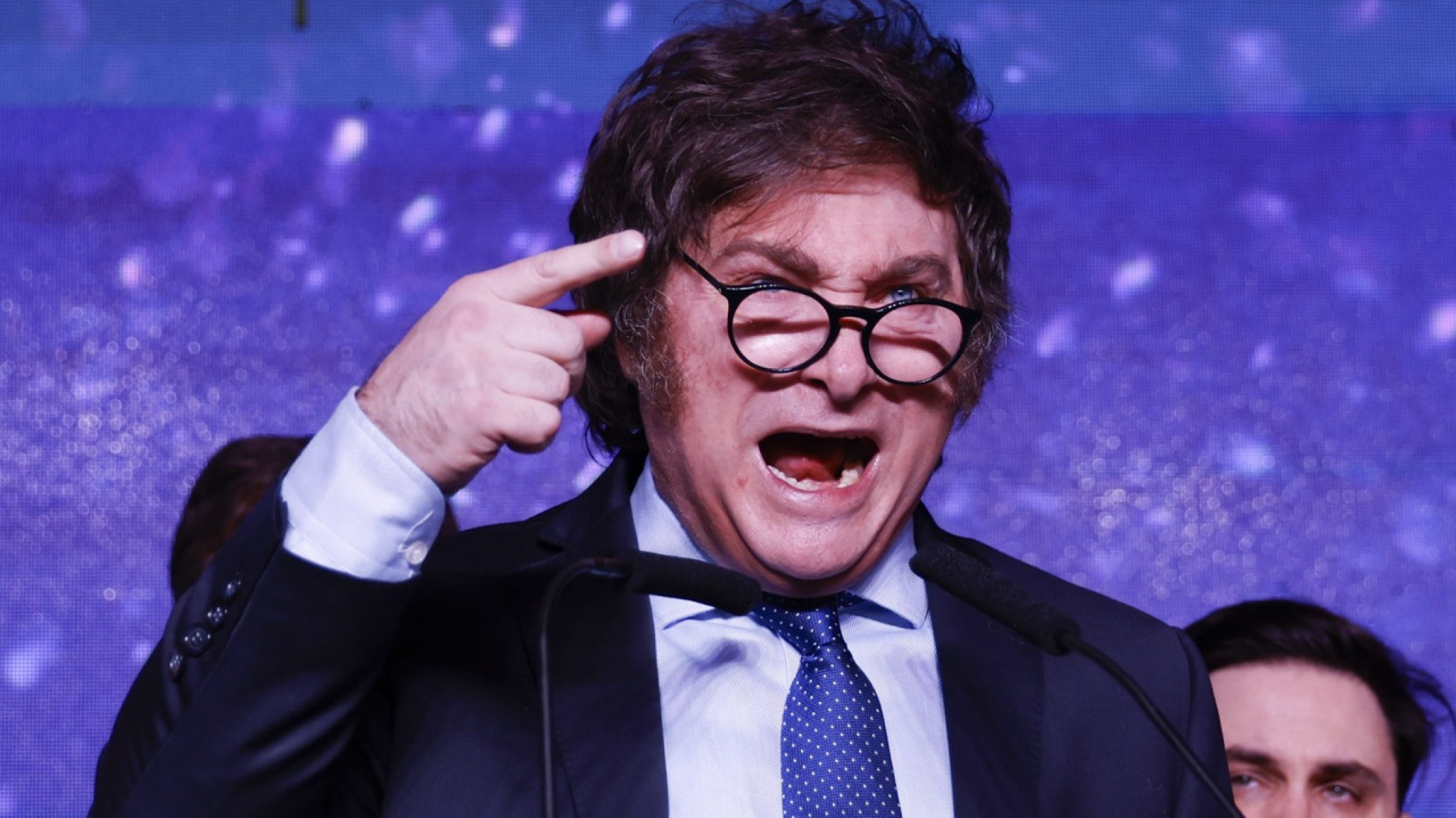 Milei sorprendió con declaraciones ¿qué hará con el aguinaldo y los créditos UVA?