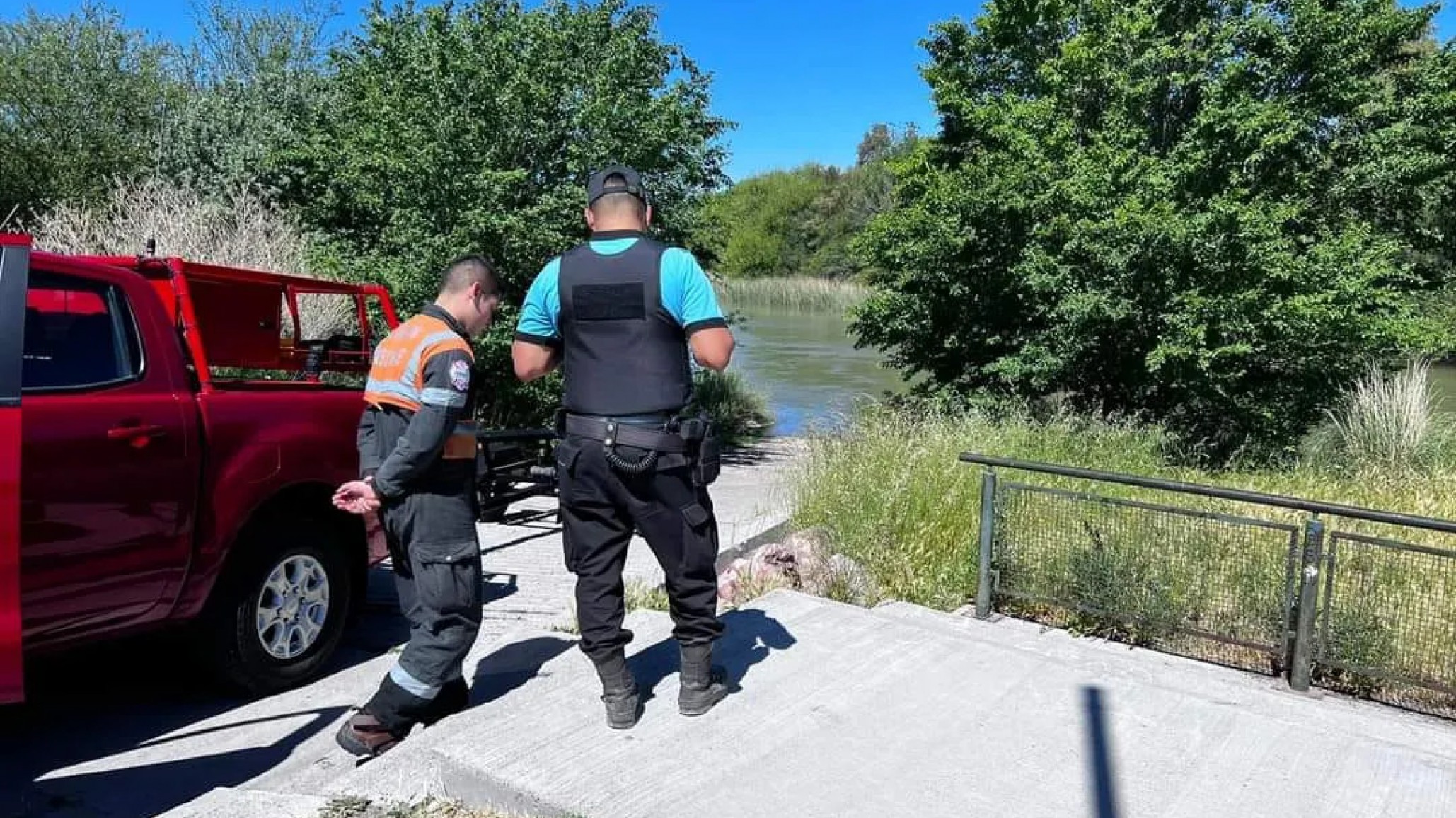 Río Chubut: Intensa búsqueda de un joven que fue arrastrado por la corriente