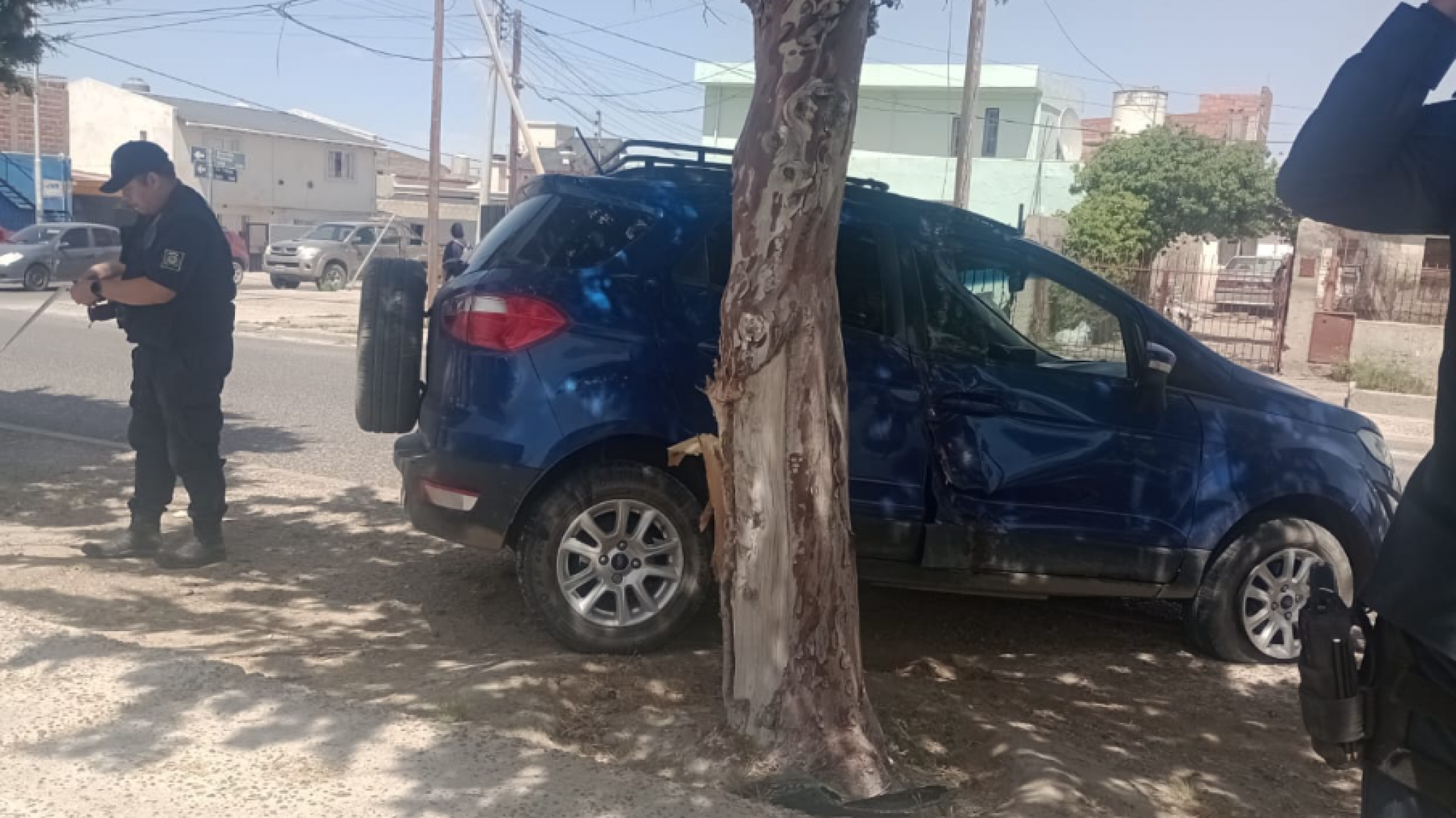 ¡Urgente al Hospital! En choque menor resultó muy golpeada y se la llevó la ambulancia