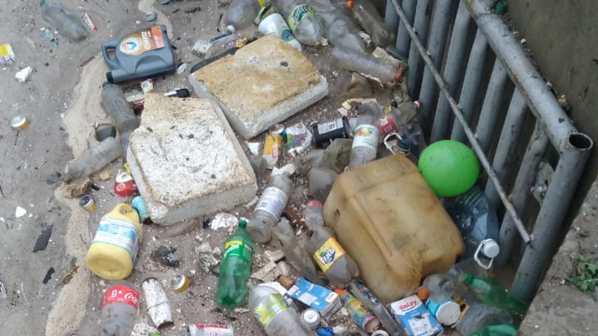 Ante el alerta hubo limpieza de pluviales "levantaron más de 25 camiones de basura"