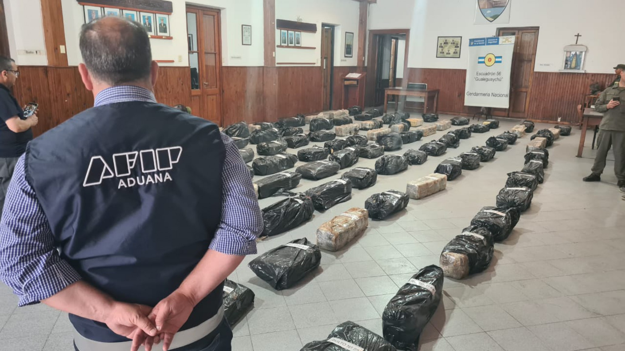 Declararon arroz partido a granel y era ¡una tonelada de marihuana!