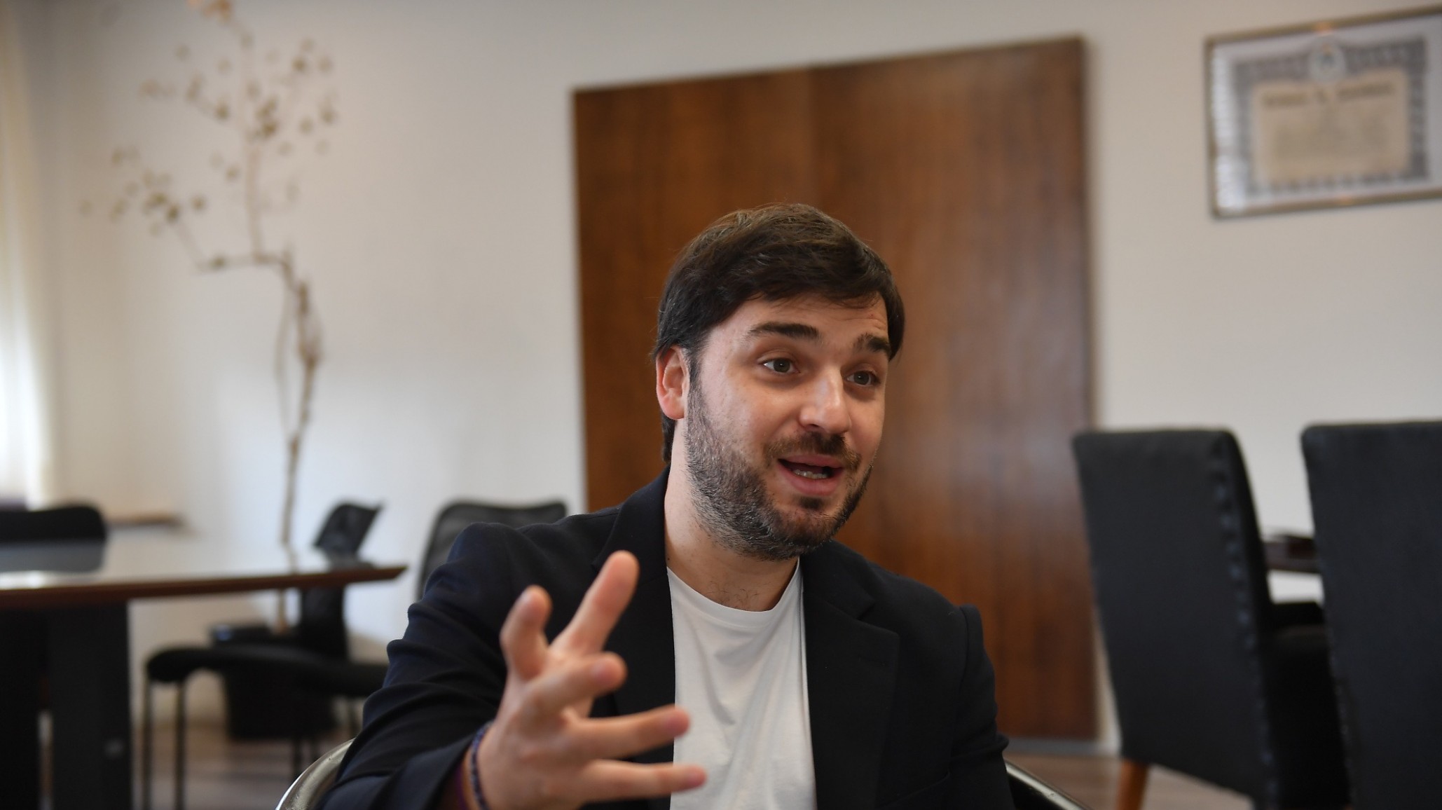 Ignacio Torres sobre la privatización de YPF "sería una locura con el valor que tiene hoy la compañía"