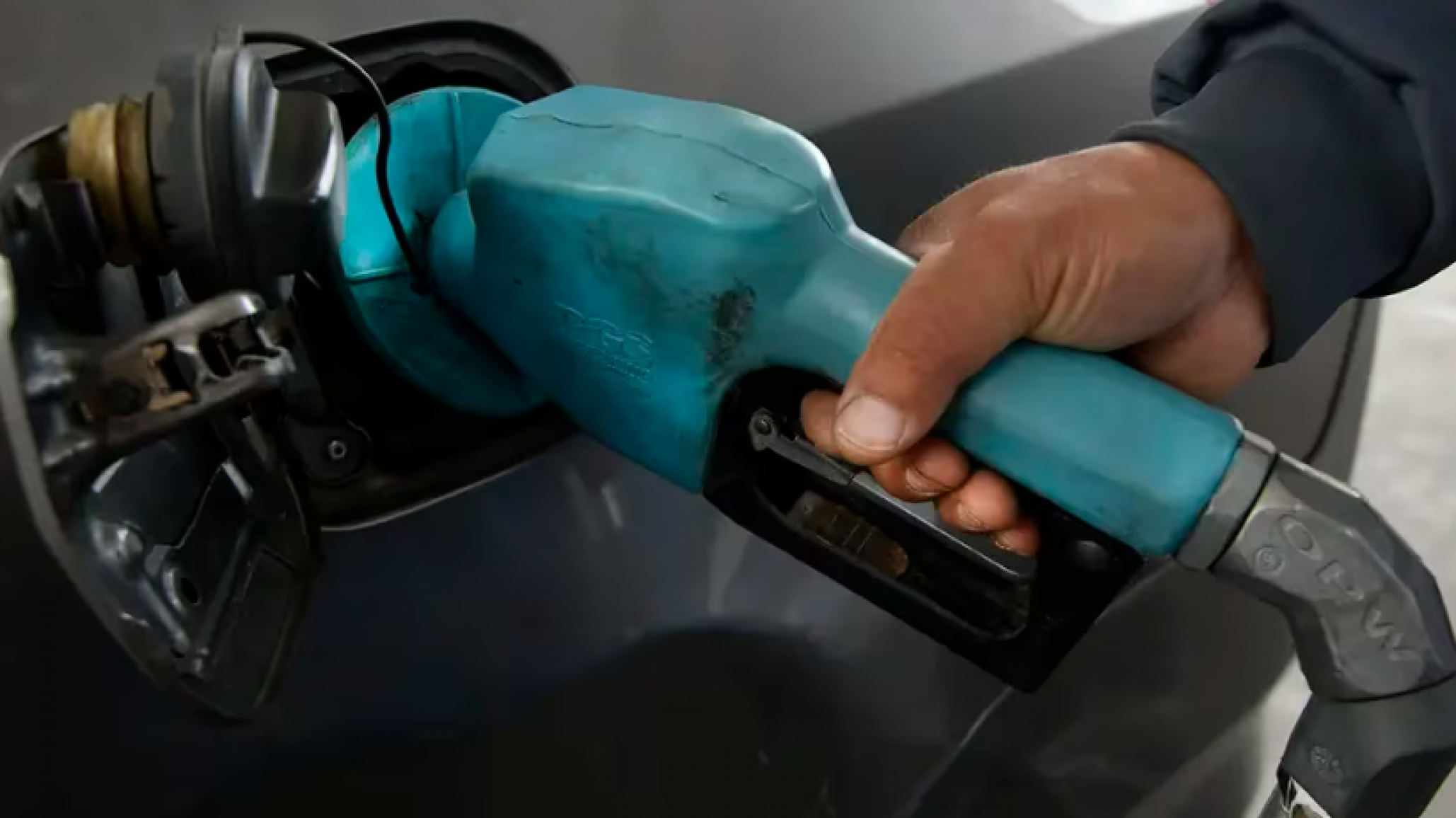 Advierten sobre un aumento del 25% en el precio de la nafta para febrero