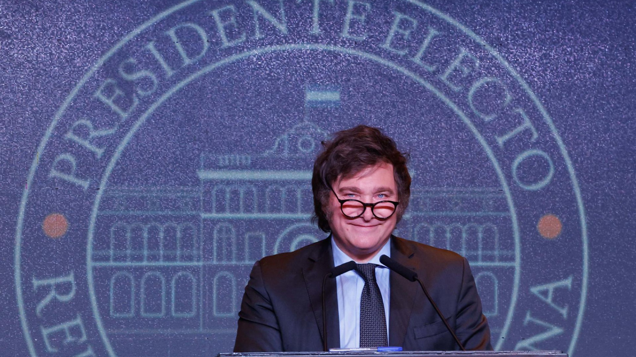 Denuncian penalmente a Milei por "abuso de autoridad"