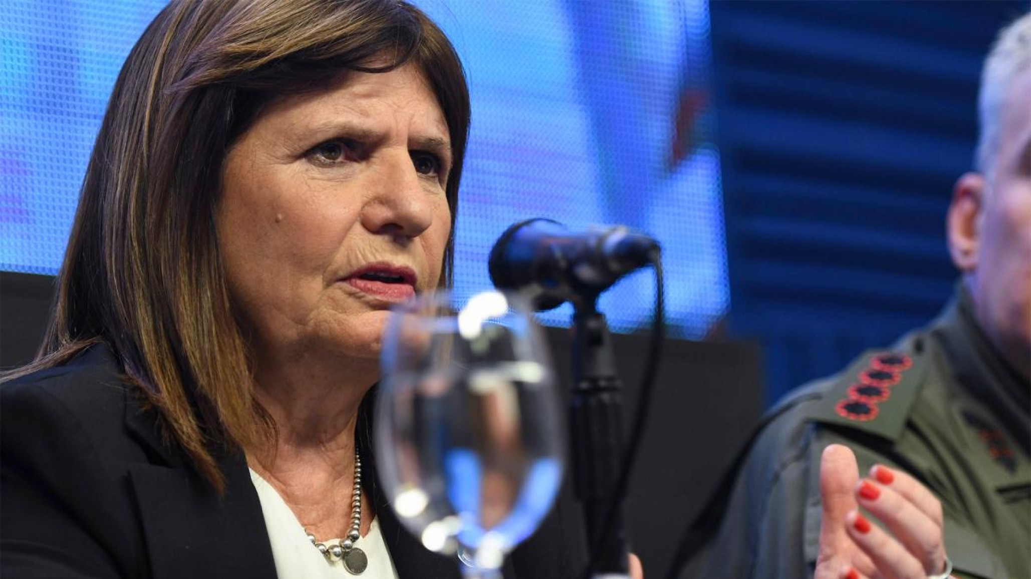 Toma de González Catán: Bullrich solicitó la expulsión "inmediata" de los extranjeros que toman tierras