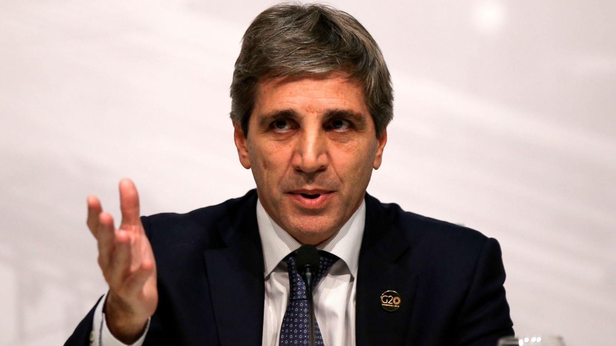 Luis Caputo: "Si no se aprueban las medidas económicas el ajuste será mayor, fundamentalmente para las provincias"