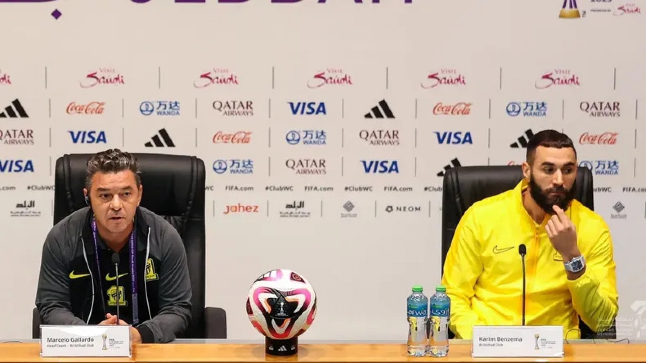 Gallardo tuvo una fuerte discusión con Benzema, y el francés decidió abandonar el entrenamiento