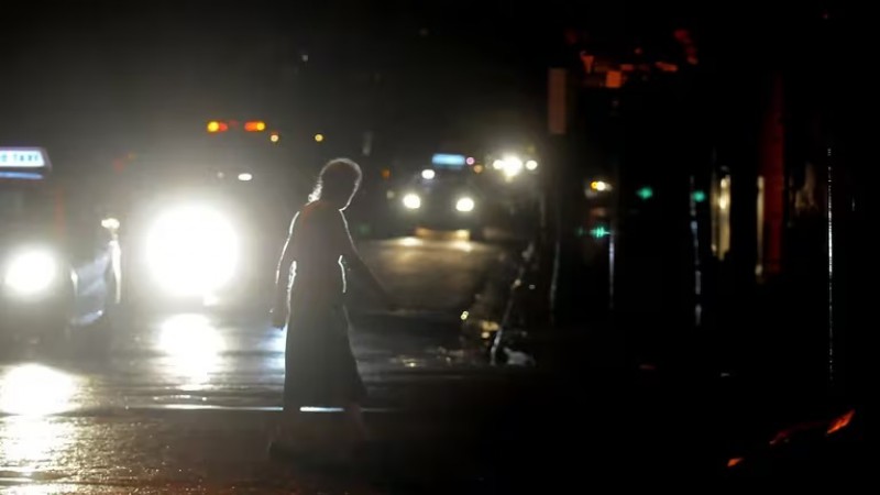 Bloqueo de cerraduras, lugares a oscuras y sin seguridad: así vivió Caballito el corte de luz