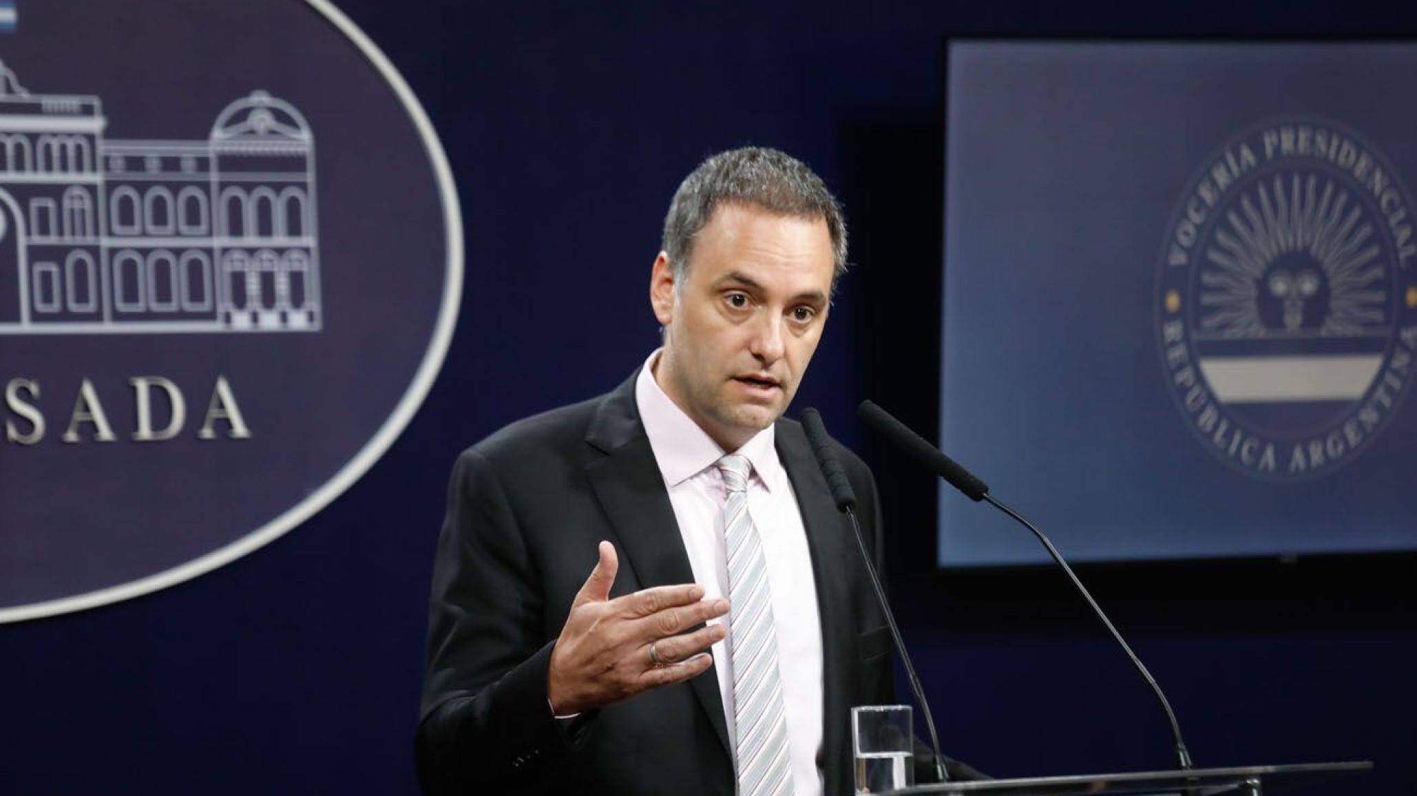 El Gobierno prohíbe el uso de lenguaje inclusivo en la administración pública nacional