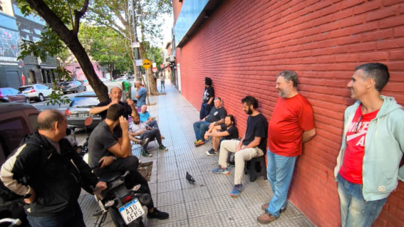 América TV: Acusan a la empresa de cerrar puertas a trabajadores