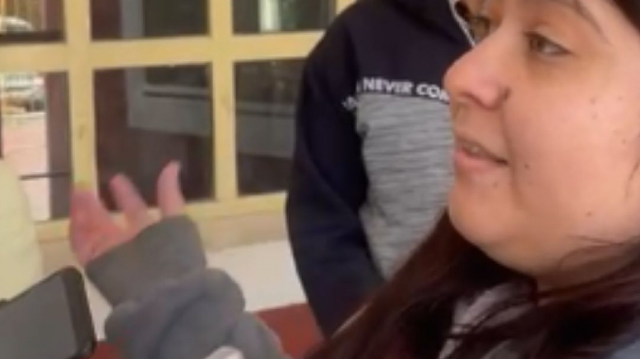 Padres de la Escuela 218 Eva Perón protestan por falta de condiciones básicas