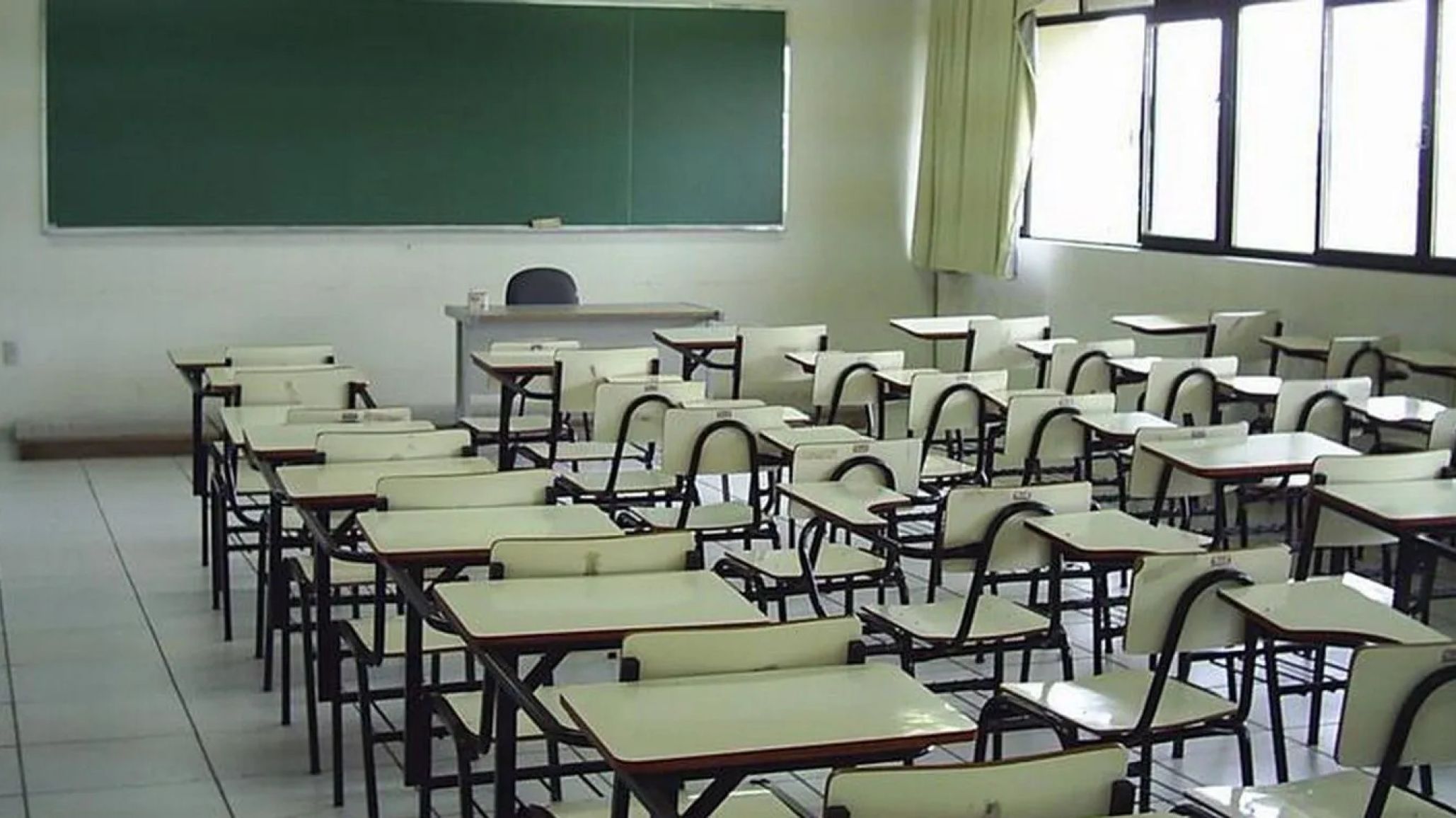 Atech: "Hay decenas de docentes afectados que no están cobrando el salario"