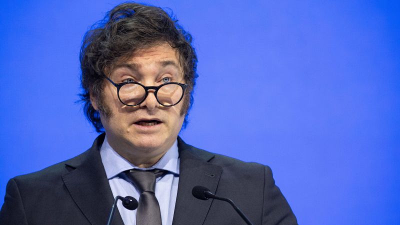 Javier Milei anunció su renuncia a la jubilación de privilegio