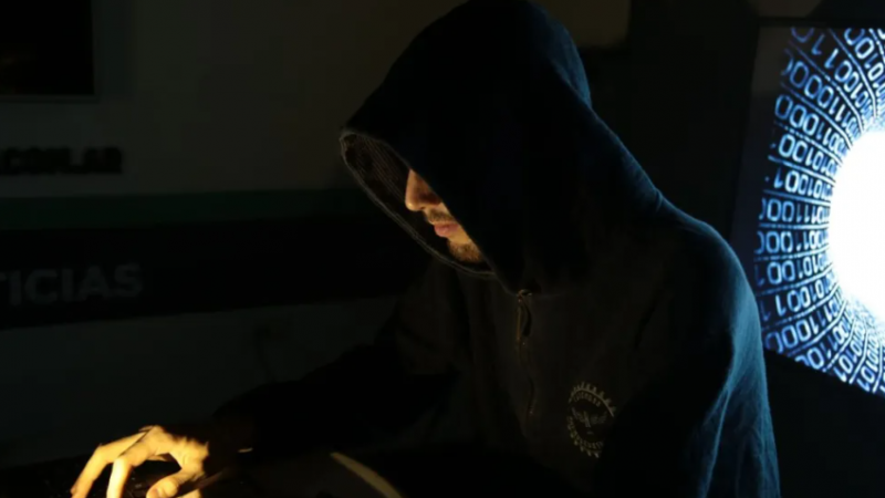 Alerta en Chubut por los peligros del cibercrimen y pedofilia en redes: "El control parental es el diálogo"