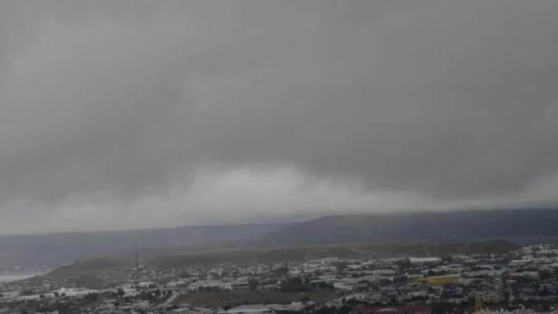 Vientos intensos y cielo parcialmente nublado marcarán el viernes en Comodoro