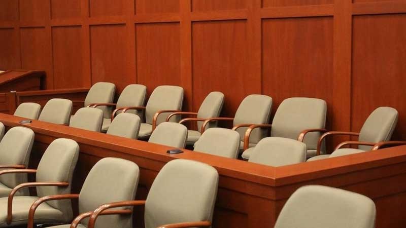 Habló el abogado del policía que fue declarado no culpable: "El jurado verificó su inocencia"