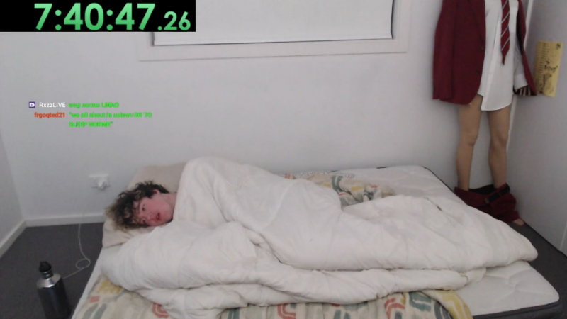 Un youtuber puso en peligro su salud al pasar 264 horas sin dormir: el motivo