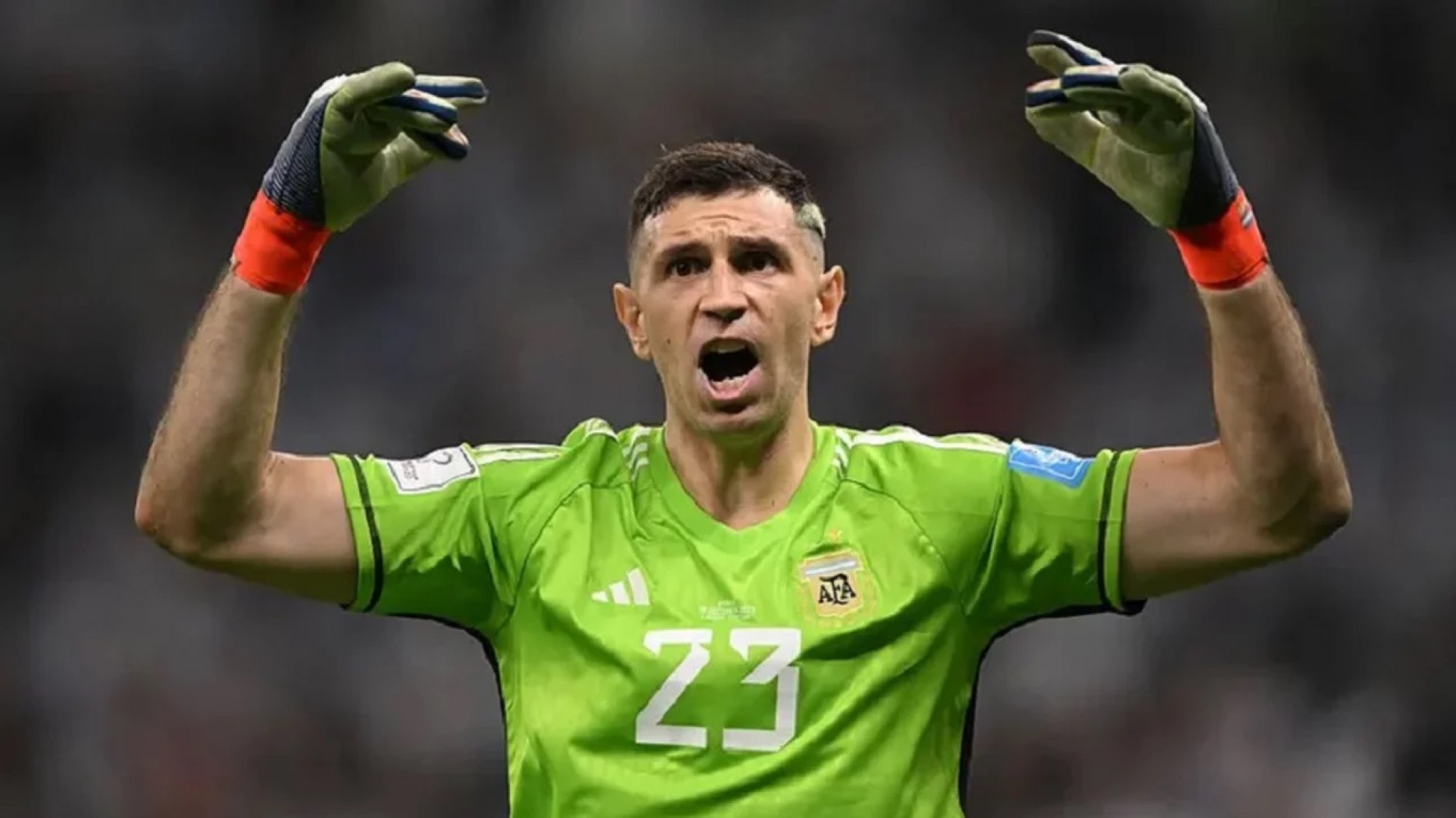 Dibu Martínez vuelve a la Selección y Scaloni sorprende con nuevas convocatorias