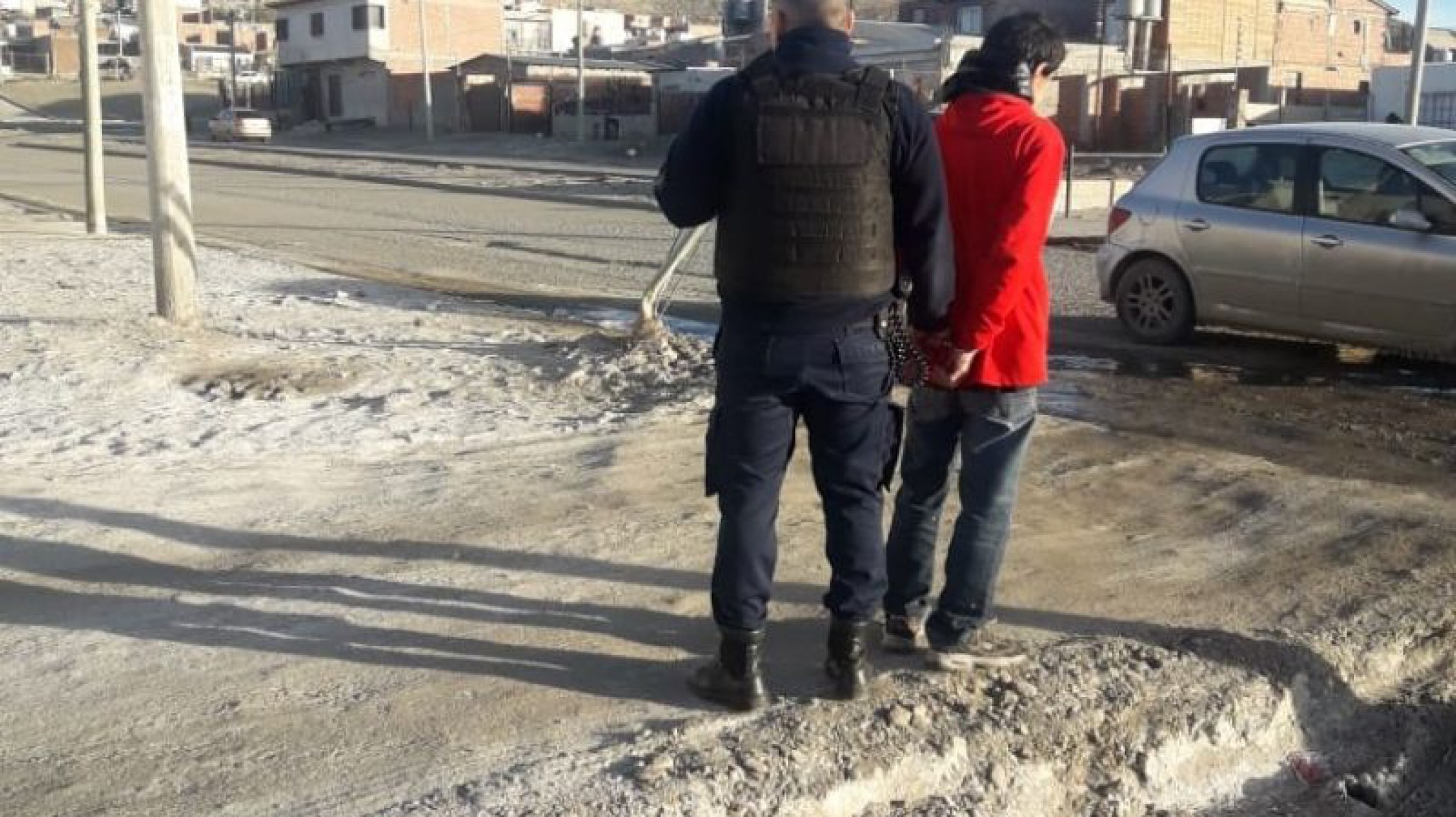 En Barrio 30 de octubre detuvieron a un joven que tenía pedido de captura