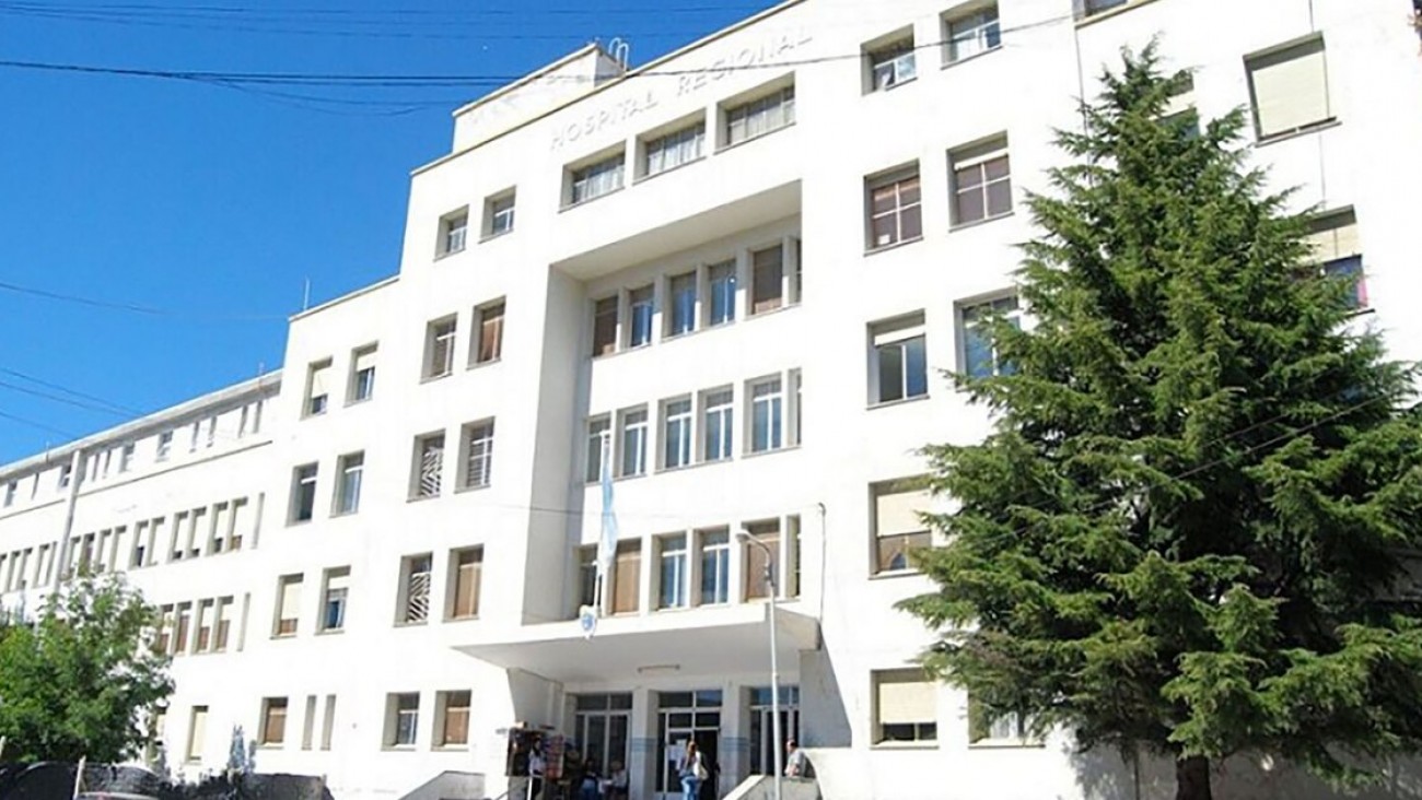 Convocan a un ruidazo en el Hospital Regional en defensa de los salarios