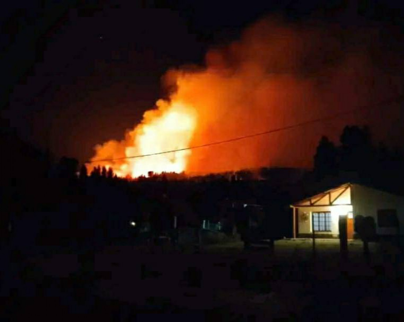 Un policía fue atropellado accidentalmente por camión de brigada de incendios en El Pedregoso