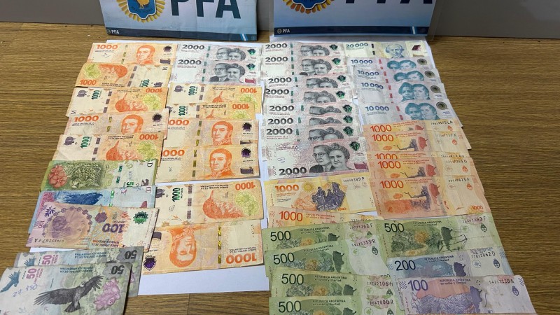 Operativo en Santa Fe: cinco detenidos y secuestro de drogas y armas