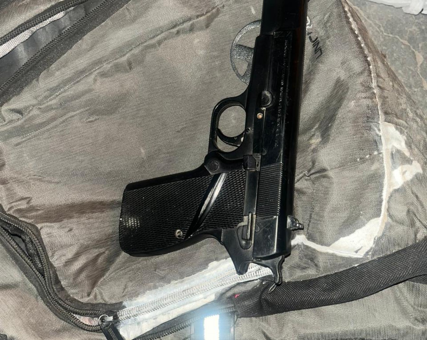 Tres menores fueron al corso armados: ¿Era una réplica?