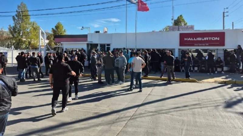 Cierre sorpresivo de Halliburton: "Nos llamaron y nos dijeron que nos iban a echar"