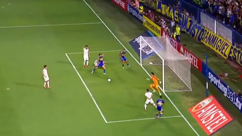 Cavani habló sobre el gol que erró ante Alianza Lima: "Lo vi mil veces"