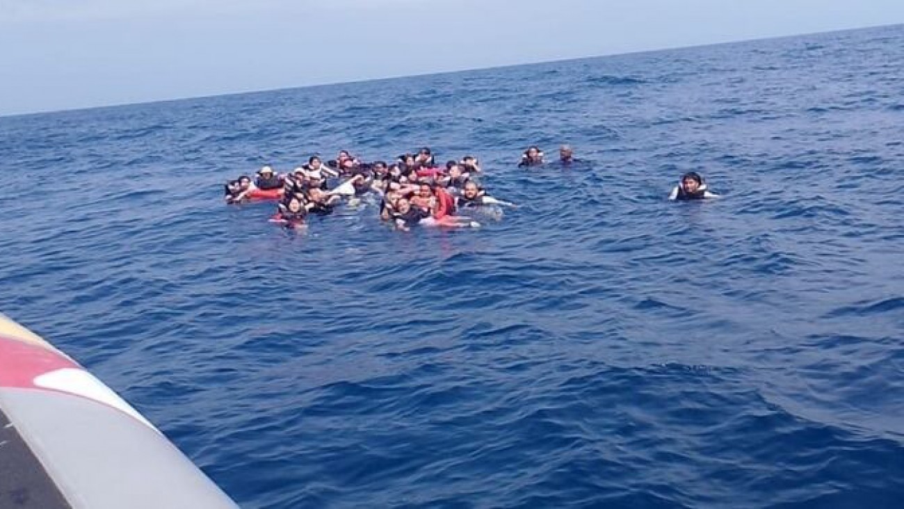 Una lancha se hundió cerca de Cartagena y había turistas argentinos entre los rescatados