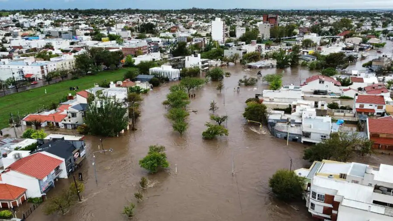 Emergencia en Bahía Blanca: más de 1.300 evacuados y 10 muertos por el temporal
