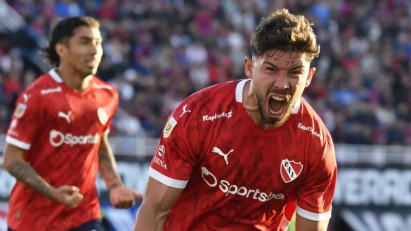 Independiente venció a San Lorenzo y llega encendido al clásico