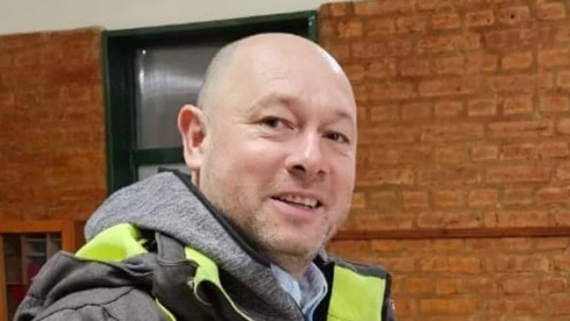 El secretario de Bosques que estuvo de viaje durante los incendios en la cordillera presentó su renuncia