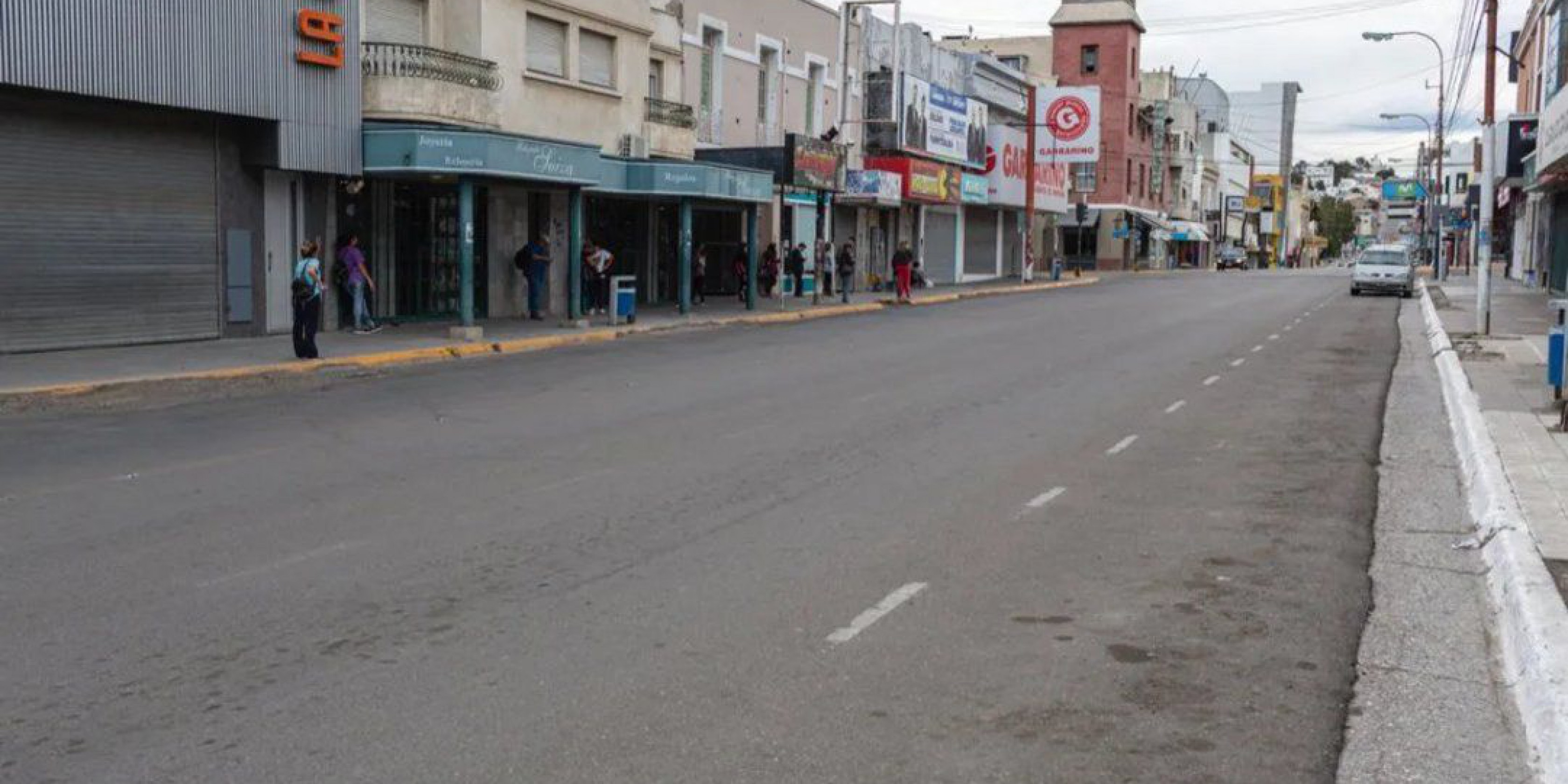 Comodoro: 300 despidos confirmados y una desocupación que empieza a provocar un efecto cascada en todo los sectores