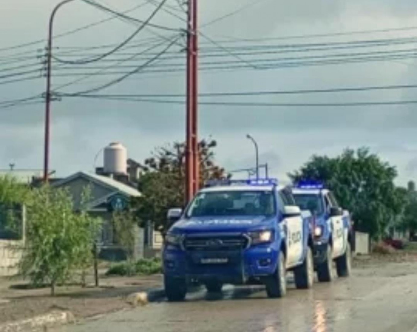 Un adolescente mostró un arma en redes y terminó con un allanamiento