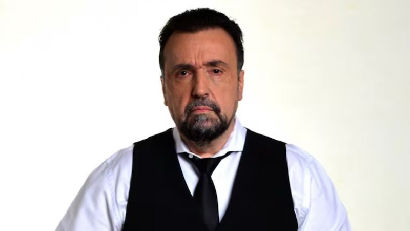 El periodista Roberto Navarro sufrió un violento ataque en la vía pública