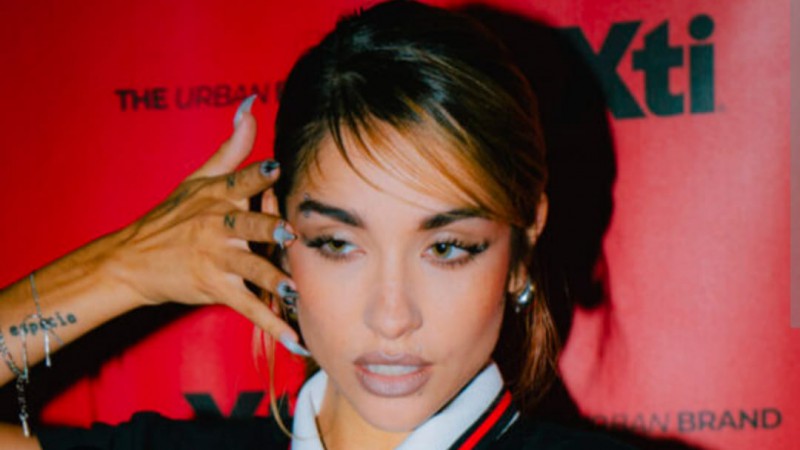 María Becerra fue intubada nuevamente y permanece en terapia intensiva tras una operación de urgencia