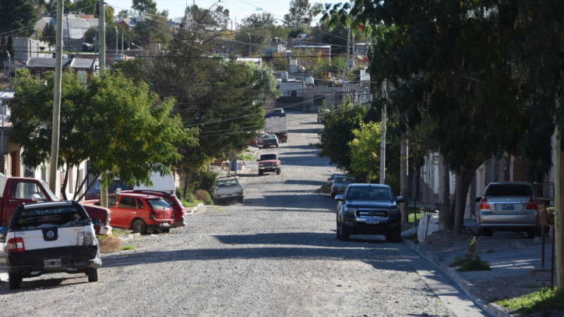 Un joven fue apuñalado en Trelew tras ser allanado por la desaparición de Emanuel Centeno